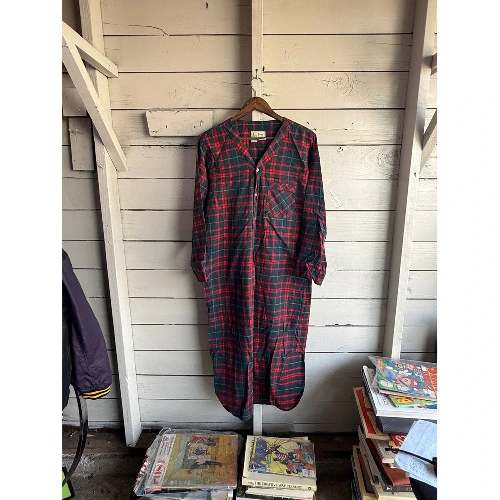 LL Bean Vintage Flannel Nightgown Red Green Plaid Long Sleeve Sleep Dress Womens